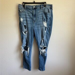 Hollister Light Wash Blue Denim Destroyed Ultra High Rise Mom Jean Womens 33 17